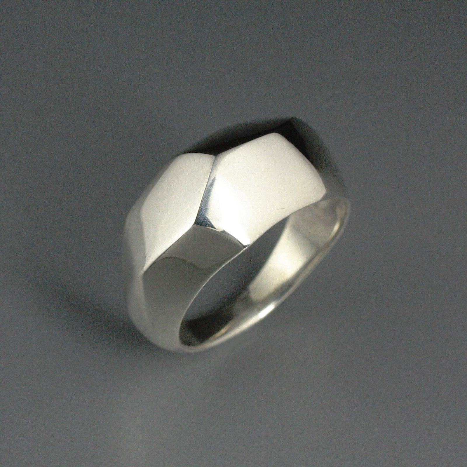 r-sil-rock1_1600x.jpg?v=1638743917